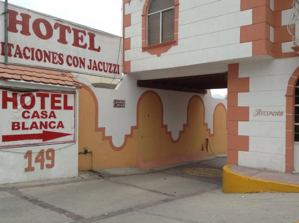 Hotel Casa Blanca Ixmiquilpan Esterno foto